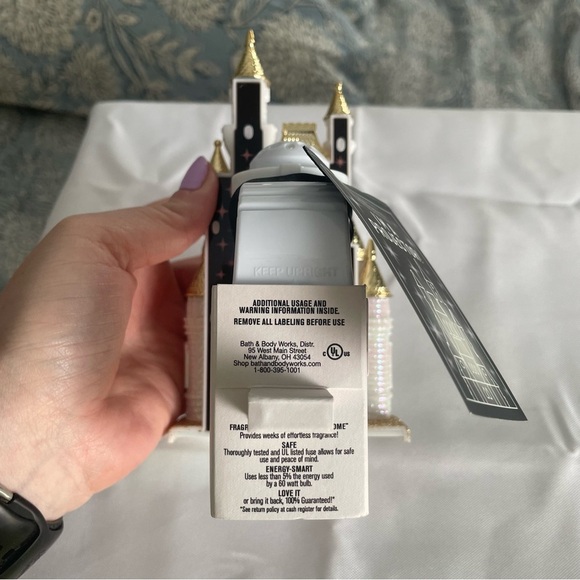 Bath and Body Works Disney Princess Cinderella Castle Wallflower Plug Projector - Picture 4 of 11